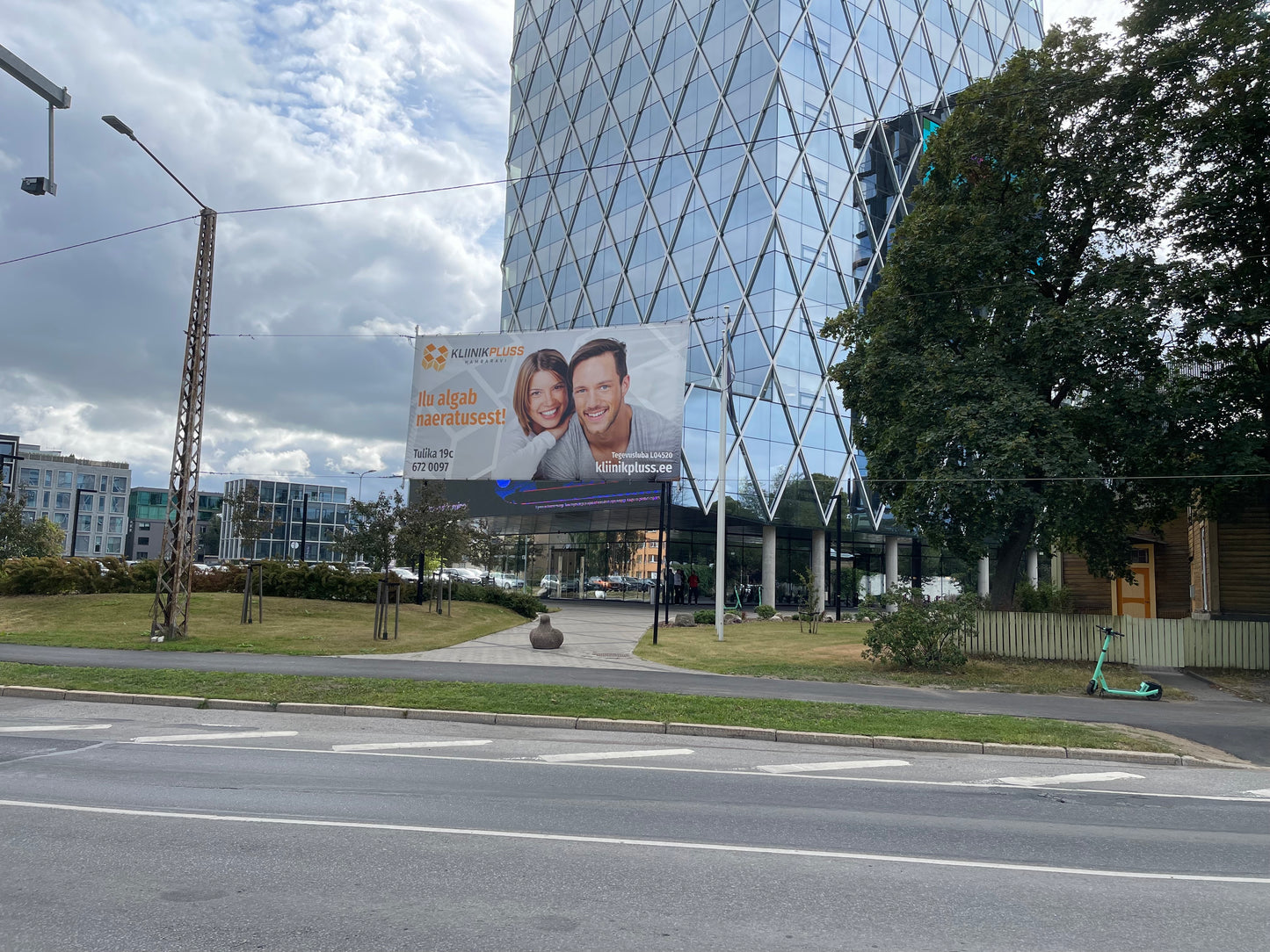 22. Endla tn./Mustamäe tee/Paldiski mnt. (Hipodroomi ristmik Kesklinna poole)